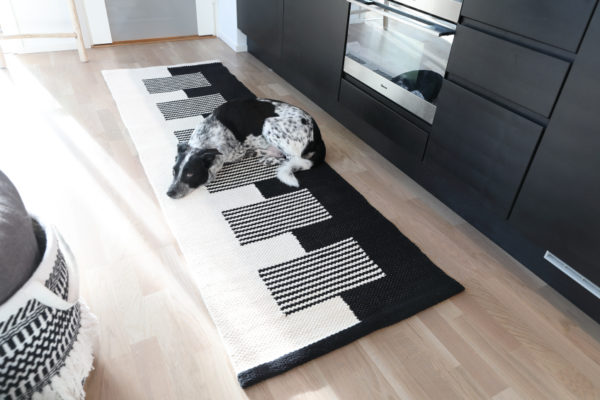Clasped Rug 3754 - Image 4
